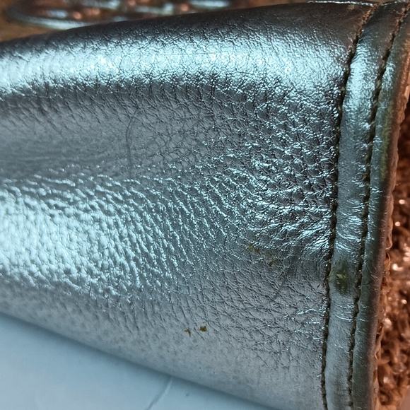 Preowned Tory Burch Gold Metallic Ella Tote Bag Straw/Silver Large 9”x 13” x 5”. - Picture 5 of 9